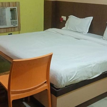 Hotel Crystal Inn Lucknow Exterior foto